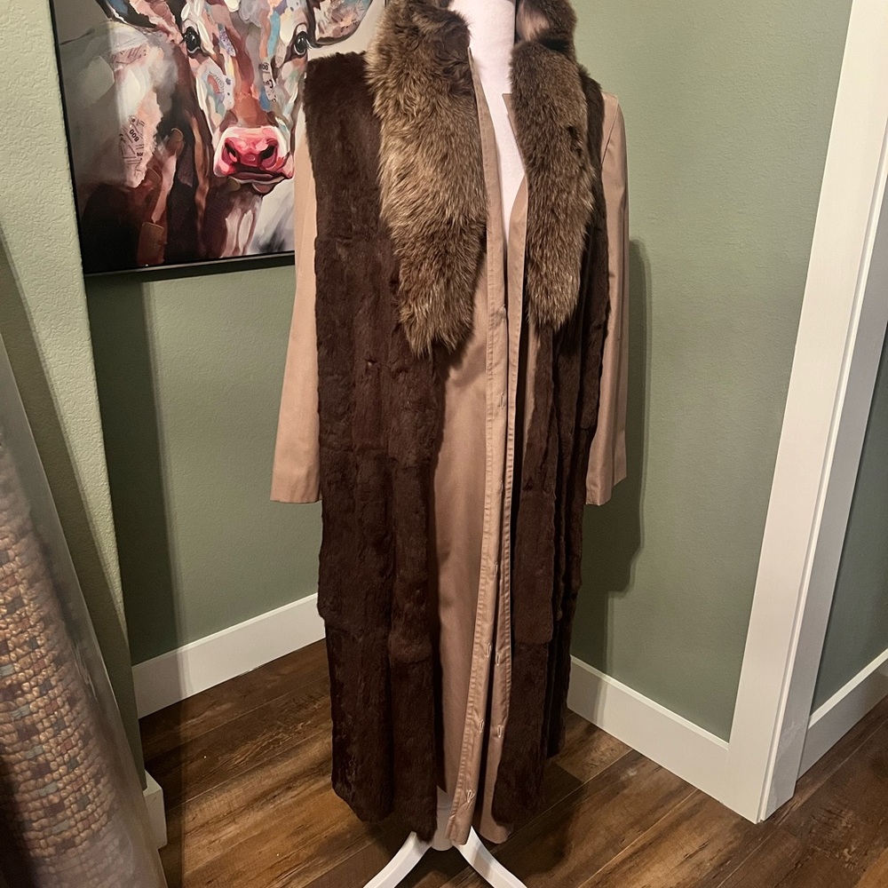 Saks Trench I‎ Spy Coat with Long Fur Vest